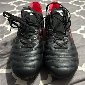 Diadora Black and Red Men's Shoes